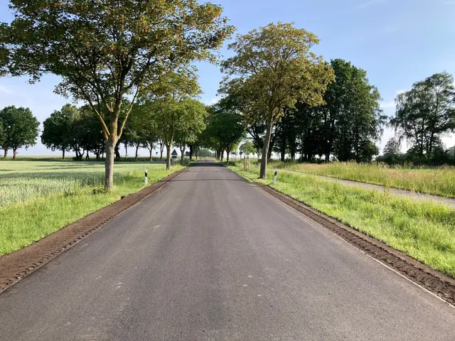 Die Kreisstraßen rund um Beckdorf haben eine neue Asphaltdecke erhalten | Foto: Landkreis Stade