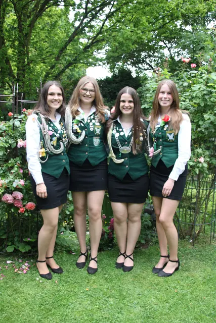Pia-Marie Fitschen, Lea Marie von Holten, Bea-Marleen Fitschen, Lina Minners