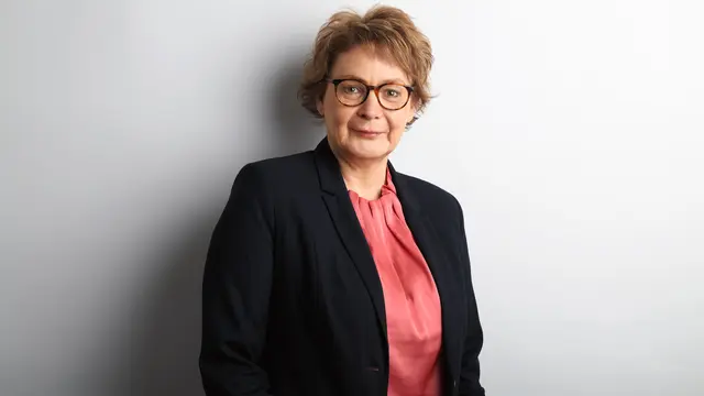 Die niedersächsische Innenministerin Daniela Behrens in der Buchholzer Galerie Sinnfall zu Gast | Foto: SPD Buchholz