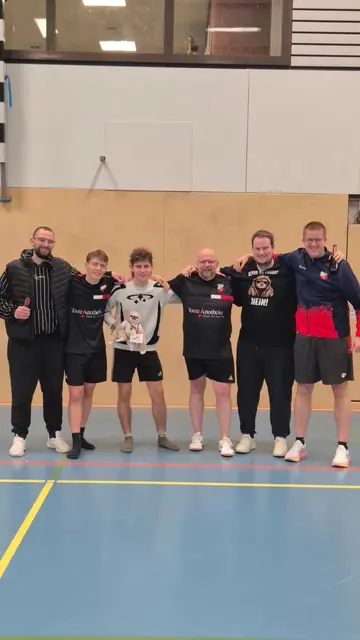 Foto (v.l.): Przemek Zielinski, Felix Jellinghaus, Henry Claußen, Bert Bartionek, Finn Tiedemann sowie Jan Louis Gerth vom TSV
