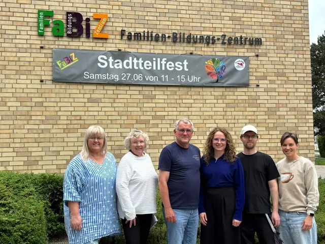 Das Organisationsteam: Tanja Schmüser (v.l.), Heike Welle, Stefan Rieckmann, Rabea Hein, Addi Drückhammer und Anne Ehlers | Foto: Hansestadt Buxtehude