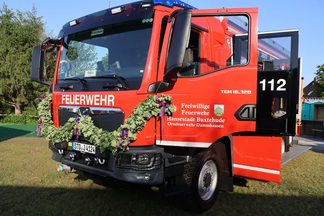 Das neue Löschfahrzeug der Ortsfeuerwehr Dammhausen
 | Foto: T. Esch
