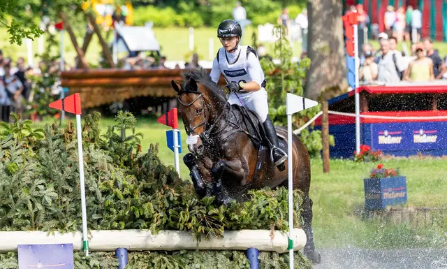 Julia Krajewski mit Nickel im Gelände | Foto: TGL/Thomas Ix