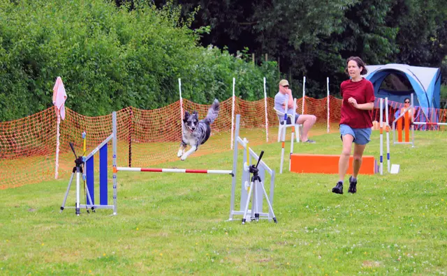 Annika Schubert mit Hund Leeloo  | Foto: SV OG Jork