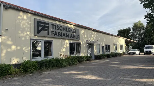 Die Tischlerei Fabian Ahlf ist in die ehemaligen Räume der Tischlerei Holst gezogen | Foto: Tischlerei Fabian Ahlf