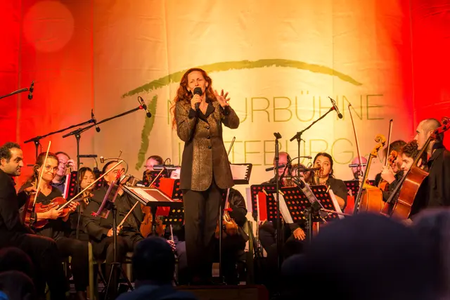 Europäische Kammerphilharmonie unter der Leitung von Doris Vetter  | Foto: Naturbühne Jesteburg 