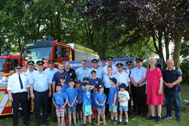 Die neue Kinderfeuerwehr Ohlendorf-Ramelsloh wurde im Rahmen des Gemeindefeuerwehrtages offiziell gegründet | Foto: Pressestelle Feuerwehr Seevetal
