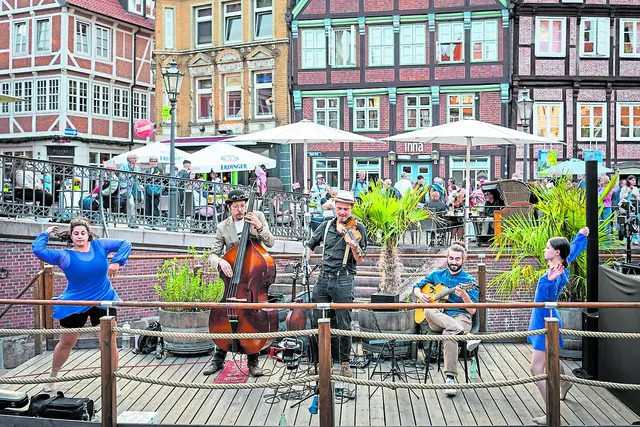 Livemusik und Unterhaltung bei der Langen Nacht in Stade | Foto: SMTG