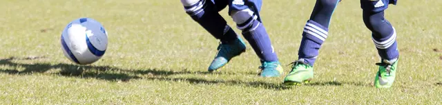 Soll Jugendfußball trotz Hitzewarnung in der Mittagssonne stattfinden? | Foto: mum