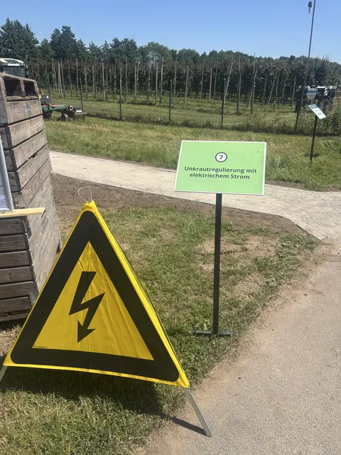 An verschiedenen Stationen wurden aktuelle Themen vorgestellt und diskutiert | Foto: sts