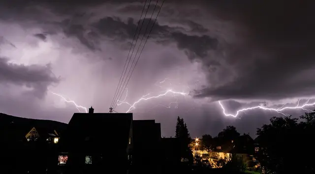 Nach der Hitzeperiode folgen meistens Starkregen und Überschwemmungen | Foto: Pexels