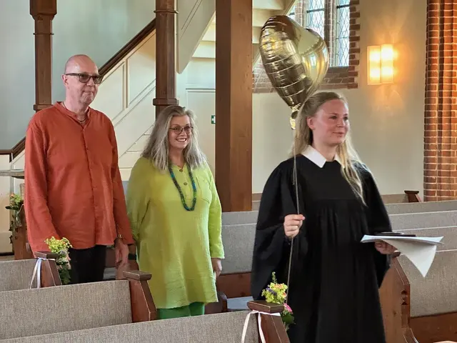 Uwe Rosacker und Christina Janßen ziehen mit Vikarin Tamara Laackmann in die Buchholzer Pauluskirche ein. | Foto: C.Wöhling