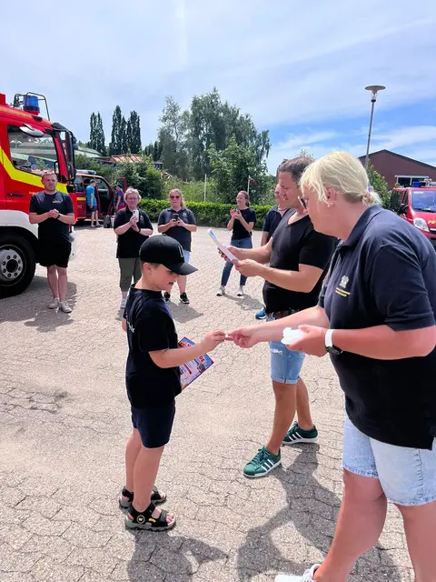 Am Ende gab es Urkunden | Foto: FFW Wiepenkathen