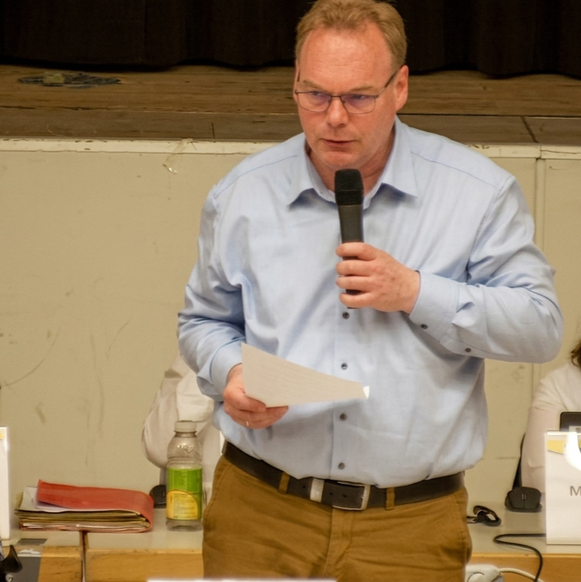 Am Ende der Sitzung rief Bürgermeister André Wiese in einem Appell zu einem fairen Kommunalwahlkampf auf | Foto: Stadt Winsen