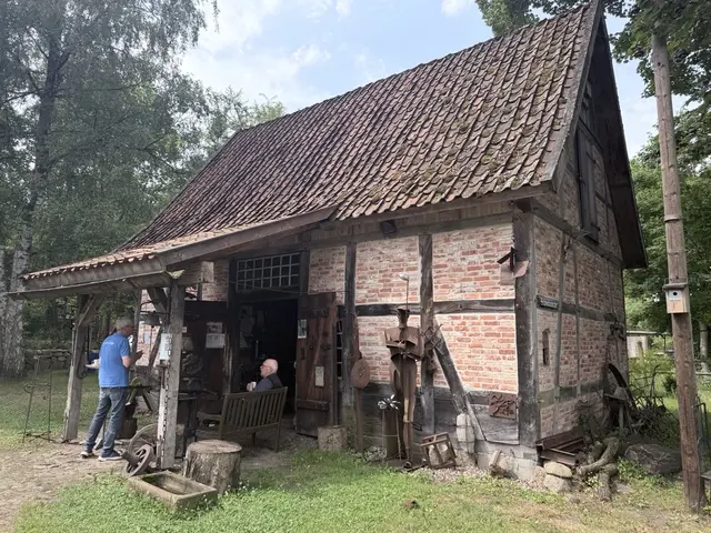 Das Museumsdorf Seppensen konnte beim Saisonauftakt von den Gästen besichtigt werden | Foto: Silke König 