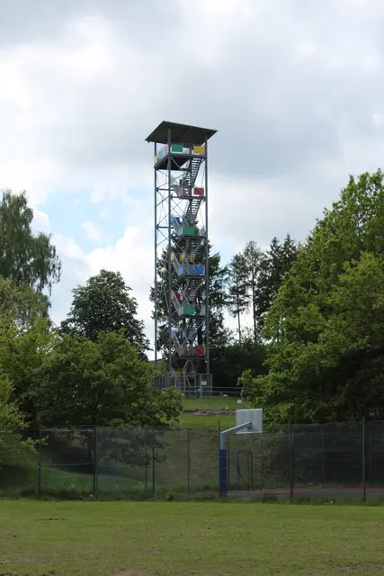 Der 28 Meter hohe Aussichtsturm ist ein Publikumsmagnet | Foto: sb