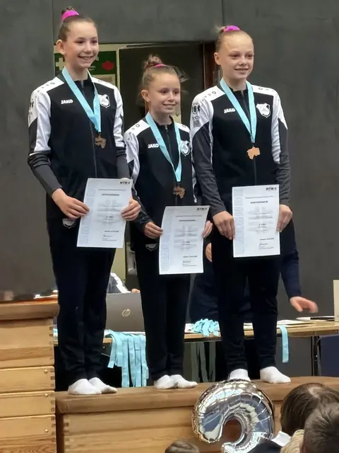 3.Platz Landesmeisterschaften WKK1 -Trio Kemi, Lina, Nela  | Foto: SV Holm-Seppensen