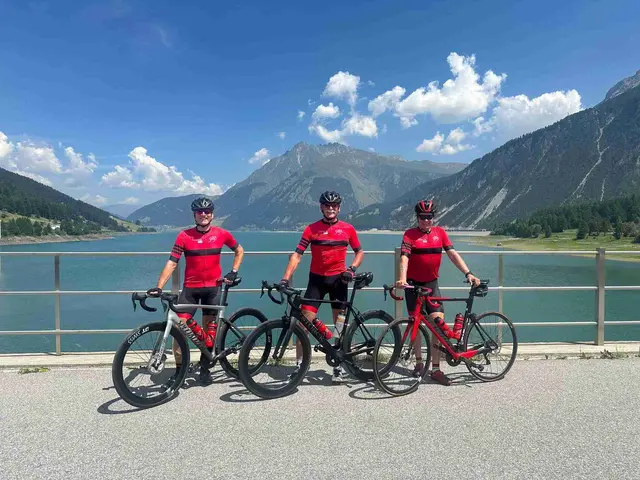 Bernd Aldag (v. li.), Martin Preuss und Volker Luga am Tag vor dem Rennen | Foto: Ollanner Radteam