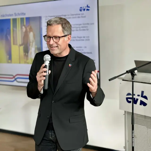 Landrat Kai Seefried bei Info-Veranstaltung der evb in Deinste | Foto: evb