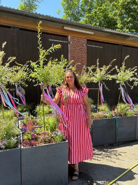 Die Bepflanzung der Blumenkübel stammt in diesem Jahr vom Blumenfachgeschäft Julia Kruska, die Pflege übernehmen engagierte Gewerbetreibende | Foto: Stadt Winsen