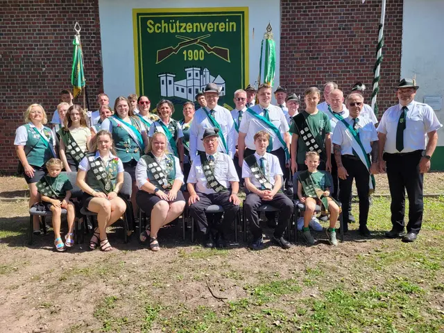 Der neue Hofstaat des Schützenvereins Kranenburg | Foto: Schützenverein
