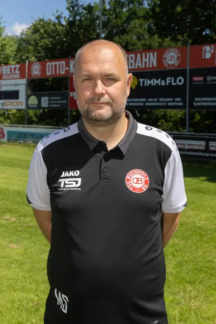 Der neue Trainer Marco Spangenberge will ein stabileres Spielsystem einführen  | Foto: ks