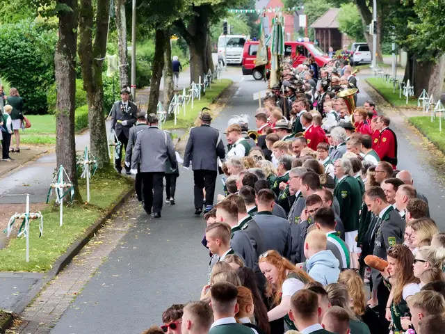 Antreten zum Umzug | Foto: Schützenverein