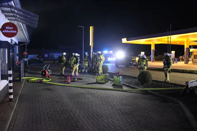 Atemschutzträger warten auf ihren Einsatz | Foto: Feuerwehr Stade