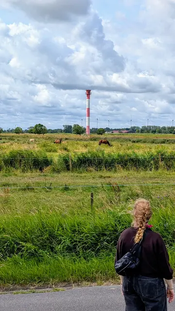 Leuchttürme gehören natürlich auch zu Kehdingen. Zu sehen ist das 44 Meter hohe Oberfeuer des Leuchtfeuers Ruthensand | Foto: jd