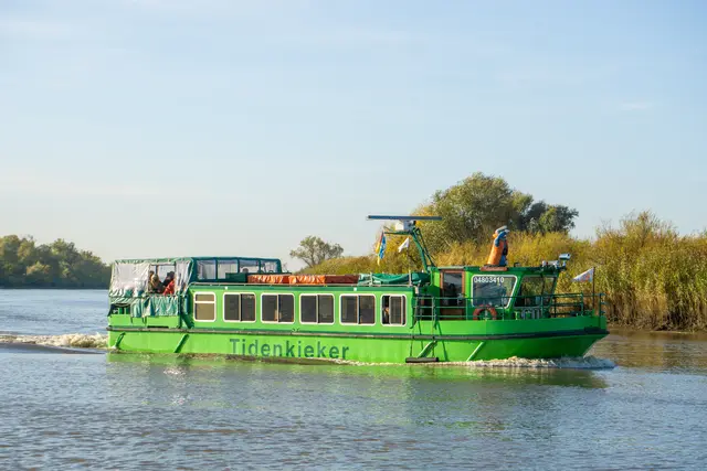 Das Flachbodenschiff Tidenkieker erfreut sich in diesem Jahr großer Beliebtheit | Foto: STADE Marketing und Tourismus GmbH