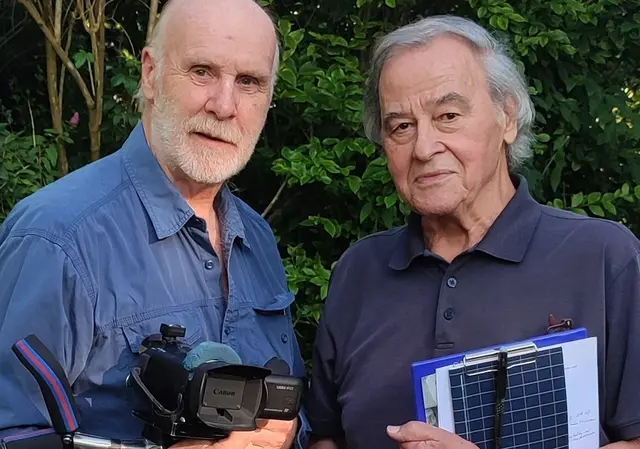 Die Macher des Zeitzeugen-Projekts: Fred Fechtner (links) und Peter Dermühl vom Freundeskreis Filmmuseum Bendestorf | Foto: Peter Dermühl