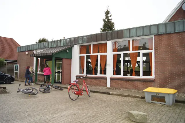 Das Jugendzentrum in Steinkirchen muss nach der Kündigung durch den Vermieter bis Anfang November geräumt werden | Foto: lt