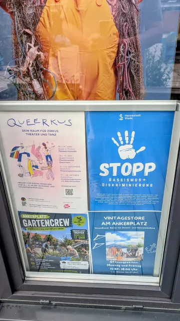 Hier wird für verschiedene Aktivitäten auf dem "Ankerplatz" geworben | Foto: jd