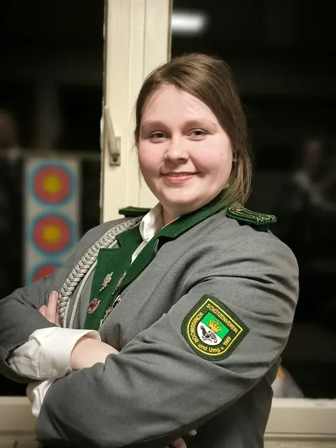 Maike Schuback ist die neue zweite Kommandeurin im Schützenverein Königsmoor | Foto: Sabrina Lührs