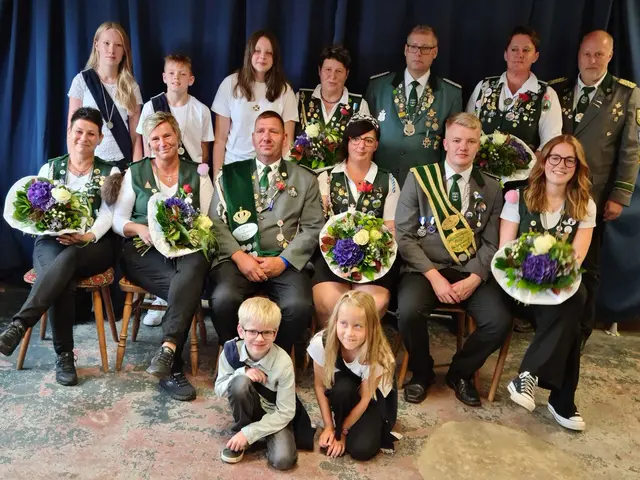 Die neuen Würdenträger des Schützenvereins Balje | Foto: Schützenverein