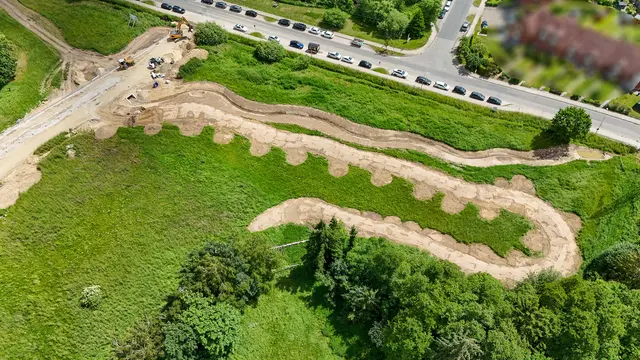 Das Lufftbild zeigt erste Maßnahmen. Bei der Begehung ist ein weiterer Fortschritt zu sehen | Foto: Gemeinde Seevetal