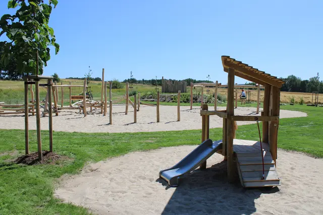 Der Spielplatz Am Gebersfeld bietet verschiedenste Spiel- und Bewegungsmöglichkeiten für Kinder | Foto: ce