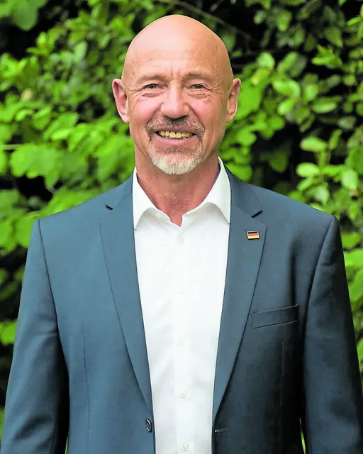 Max Ostermeier (AfD) nimmt seine Nicht-Einladung mit Fassung | Foto: Roland Schwiderski