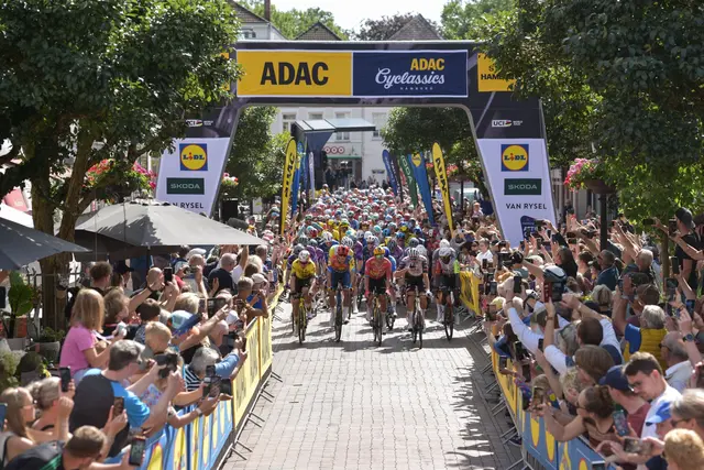 ADAC Cyclassics - der Start des Profirennens im vergangenen Jahr | Foto: Jan Iso Jürgens