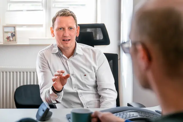 Samtgemeinde-Bürgermeisterkandidat Chrsitoph Kröger im Gespräch | Foto: Chrsitoph Kröger 