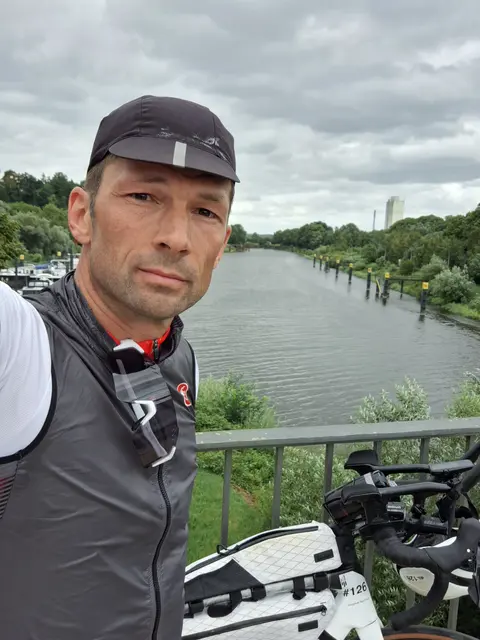 Gerne hätte Immanuel Buchholz zwischendurch längere Pausen eingelegt, um sich ans Flussufer zu legen - aber dazu war keine Zeit | Foto: I. Buchholz