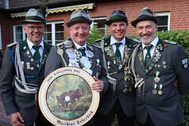 Das Ramelsloher Königsgespann 2026 | Foto: SV Ramelsloh