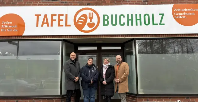 Der Vorstand der Tafel Buchholz hofft auf Hilfe: Frank Bökler (v. li.), Sabrina Henning, Julia Bökler und Torben Höft | Foto: Tafel Buchholz e.V.