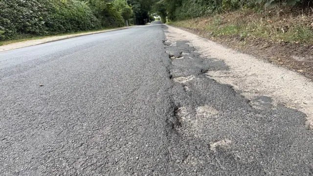 Ob alle Schäden durch den übermäßigen Verkehr entstanden sind, lässt sich kaum überprüfen. Fest steht, geeignet sind sie dafür nicht | Foto: tml