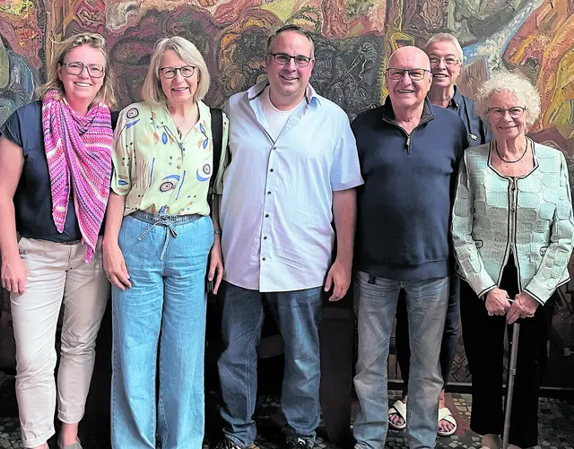 Stiftungsrat bei einer Führung im Museum Kunststätte Bossard (v. li.): Heike Duisberg-Schleier, Dr. Renate Taugs, Jan Bauer, Ralf Verdieck, Andrea Verdieck und Ingeborg König | Foto: Verdieck Stiftung