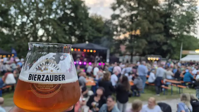 Party-Genuss unter freiem Himmel: der Bierzauber im Klosterpark | Foto: Stadtmarketing Harsefeld