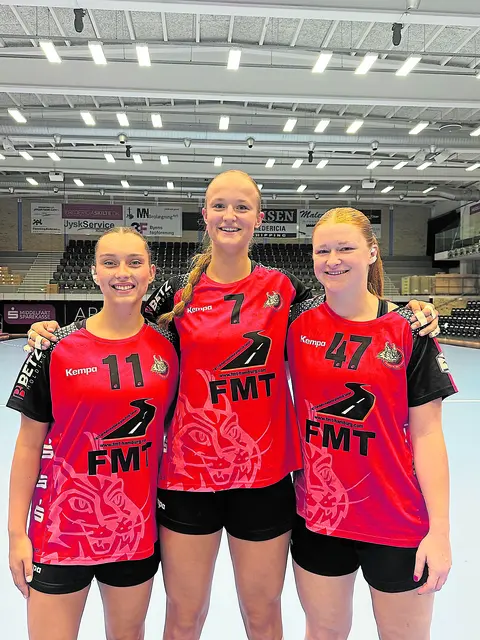 Das Führungstrio der Handball-Luchse (v. li.): Marla Matwig, Nantke Ackmann, Pia Döpke | Foto: HL Buchholz 08-Rosengarten