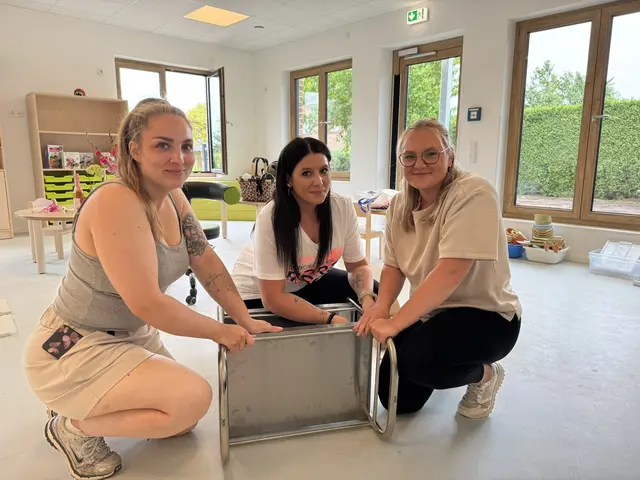 Saskia Engler (v.li.), Jennifer Witt, Melissa Mangold freuen sich auf den Einzug der Kinder | Foto: Gemeinde Seevetal