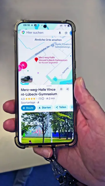 Auf Google Maps fand sich bis Dienstagmittag bei der Sporthalle des Stader Vincent-Lübeck-Gymnasiums der Eintrag "Merz-weg-Halle" | Foto: jd