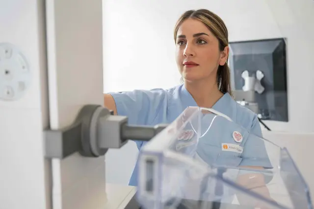 Zur Früherkennungsuntersuchung von Brustkrebs im Rahmen des Mammographie-Screening-Programms werden Frauen zwischen 50 und 75 Jahren in Seevetal-Hittfeld eingeladen | Foto: Burkhardt Hellwig / Klinik Dr. Hancken